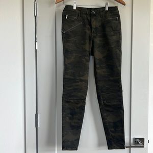 Zara camo jeans with front detail